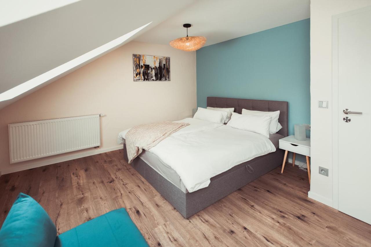 Exklusive Ferienwohnung An Der Mosel - Top Ausstattung - Dachterrasse - E-Ladestation - Netflix Senheim Exterior foto