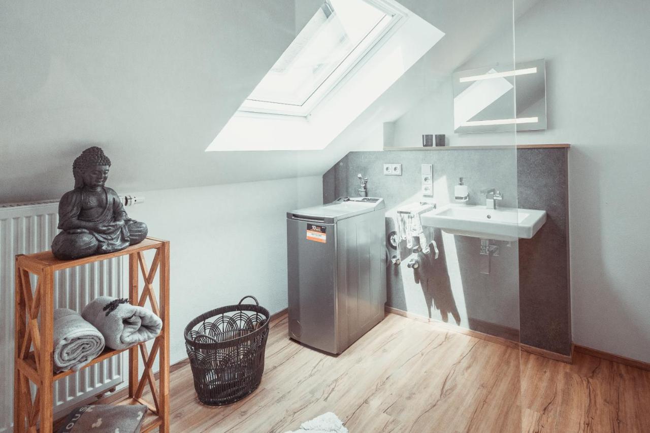 Exklusive Ferienwohnung An Der Mosel - Top Ausstattung - Dachterrasse - E-Ladestation - Netflix Senheim Exterior foto